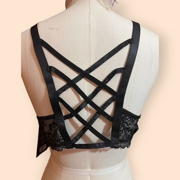 Seven til Midnight Black Lace Bralette with Lattice Back Sz 1X - Picture 3 of 3